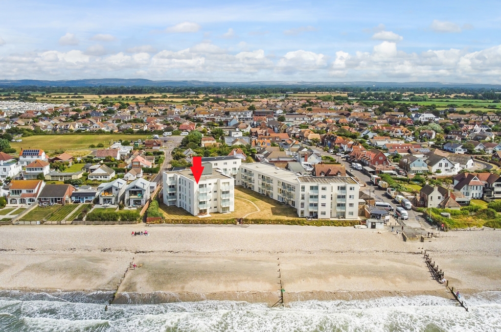 Property for Sale, East Wittering Seagate Court Baileys Estate Agent